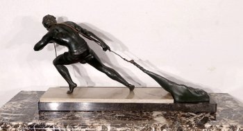 Importante scultura Spelter "The Fisherman", di J. De Roncourt, Art Deco - 1930