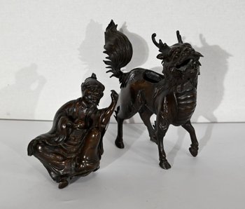 Bronze Personnage Chinois et Chien de Fao, Style asiatique – Début XXe