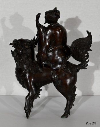 Bronze Personnage Chinois et Chien de Fao, Style asiatique – Début XXe