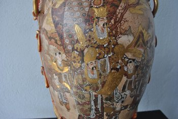 Large Japanese Vase In Satsuma Nineteenth Time