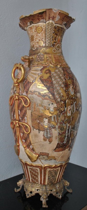 Large Japanese Vase In Satsuma Nineteenth Time