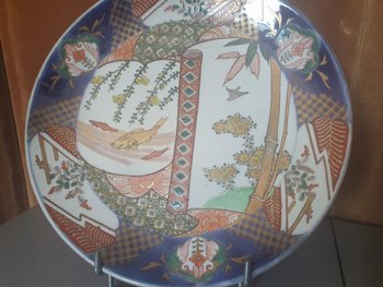 Imari , Coppia di piatti , Porcellana , Giappone , fine XIX°.