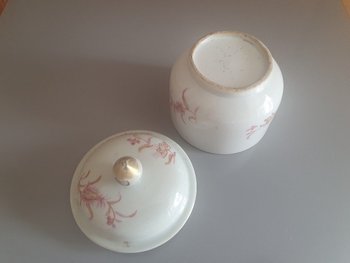 Cina, vaso coperto, porcellana, XVIII/XIX secolo.