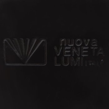 1970 Bella lampada da tavolo rossa di Veneta Lumi. Prodotto in Italia