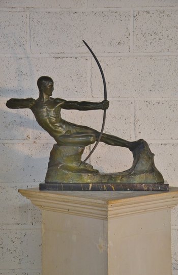 Bronze Art Déco patine verte "archer" de Victor DEMANET