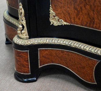 Sideboard in burr cedar, Napoleon III period - Mid 19th century