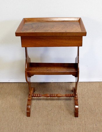 Small Walnut Pocket Table - Mid 19th century