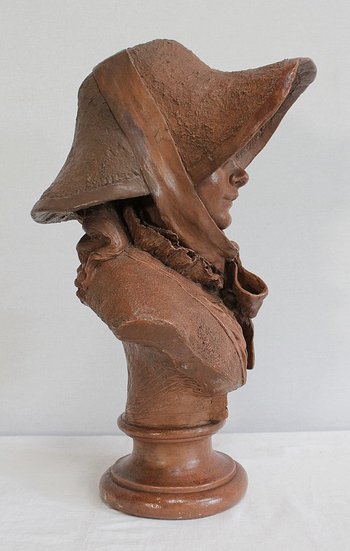 Grande busto di donna in terracotta, firmato A. Blanc - 1900