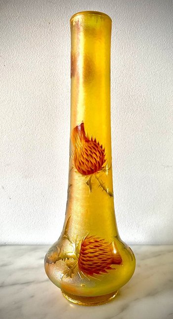 Daum Art Nouveau vase "Aux Chardons