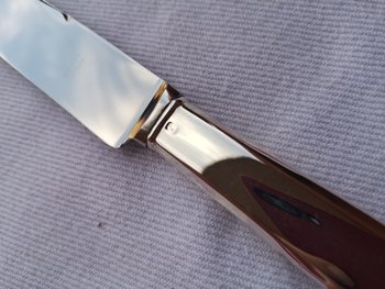 Coltello da tavola con manico in argento, stile "vieux paris" con marchio ODIOT