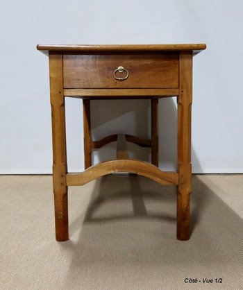 Rectangular table in solid cherry wood - Mid 19th century