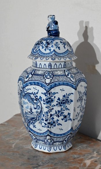 Vase aus Delfter Steingut - Anfang 20.