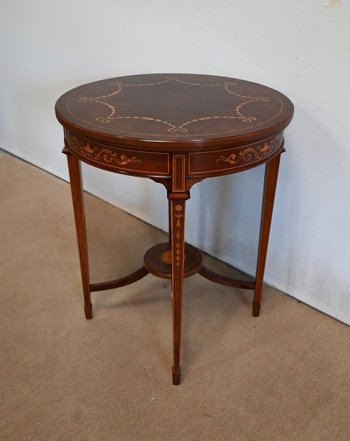 Table à Thé en Acajou, style Louis XVI – 1910