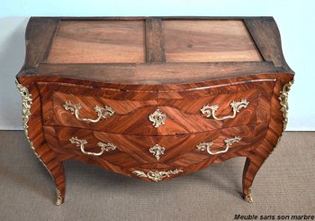 Sauteuse chest of drawers, Louis XV style - 2nd half XIXth century