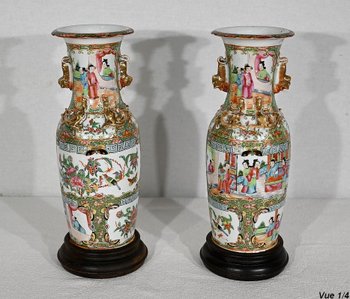 Pair of Baluster Vases in Chinese Porcelain - Late 19th century