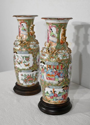 Pair of Baluster Vases in Chinese Porcelain - Late 19th century