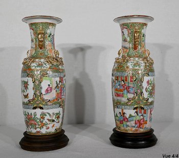 Pair of Baluster Vases in Chinese Porcelain - Late 19th century