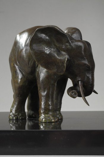 Bronze sculpture "Elephant and his two babies" by Ulisse Caputo