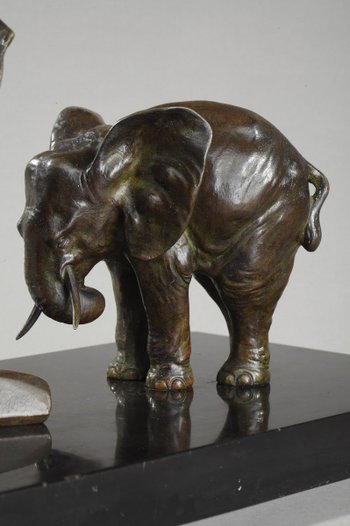 Bronze sculpture "Elephant and his two babies" by Ulisse Caputo