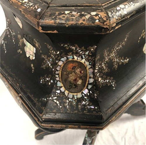 Planter in blackened wood decorated with flowers in medallions and mother of pearl, Napoleon III