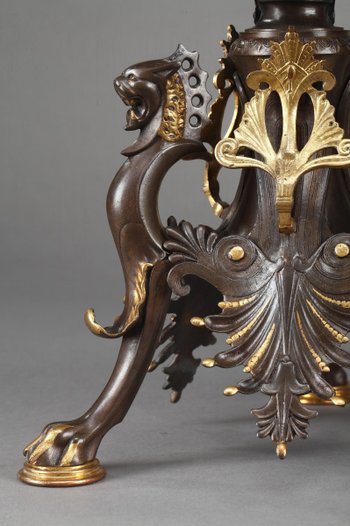 Grande coppia di candelieri in bronzo da restauro