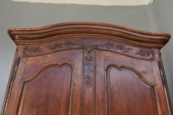             Nimoise Wardrobe Of Wedding Louis XV period XVIIIth In Walnut to Restore