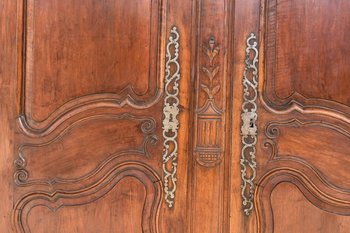             Nimoise Wardrobe Of Wedding Louis XV period XVIIIth In Walnut to Restore