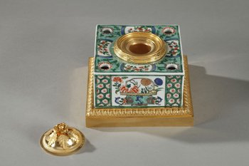 Porcelain inkwell of Samson de la