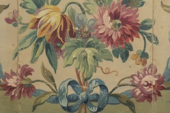 cardboard tapestry Aubusson medallion flowered ribbon