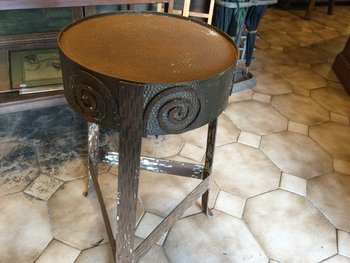 Art deco pedestal table