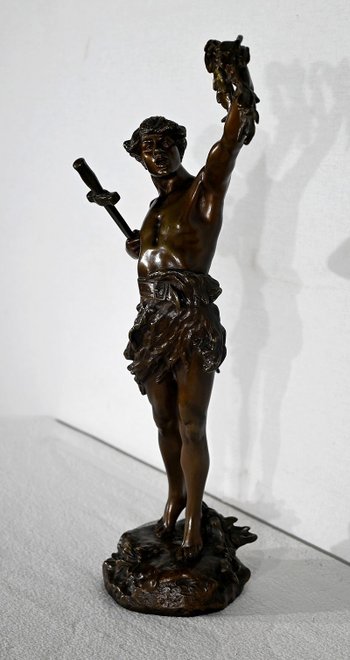 Bronze " Victoria ", by F. Lemoyne - Early XXth century