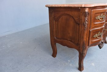             Sauteuse Commode In Walnut Crossbow Shape Eighteenth Time