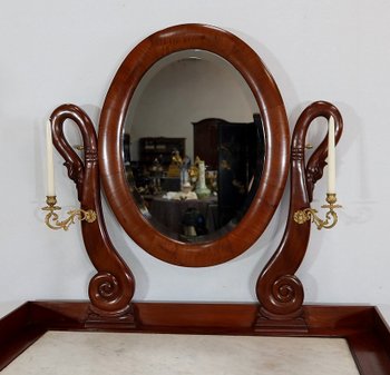 Small Psyche chest of drawers, Restoration period - Early 19th century