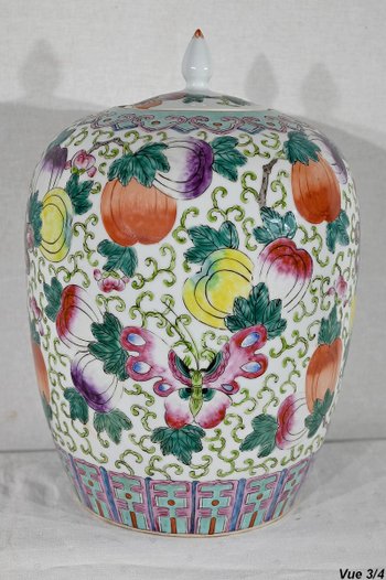 Wichtige Vase mit Deckel aus China Porzellan - Anfang 20.