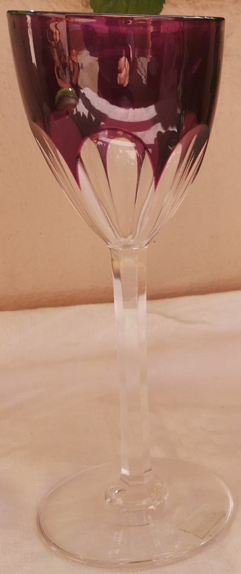 Bicchiere da vino bianco / roemer BACCARAT in cristallo colore viola, modello Genova