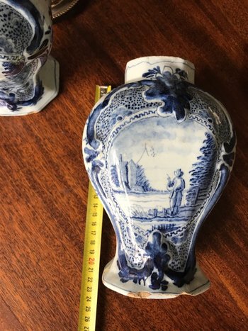 Paar Delft Vase Mit Landschaft Landleben