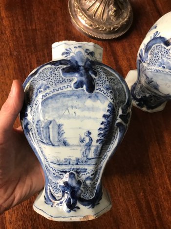 Paar Delft Vase Mit Landschaft Landleben