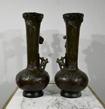 Paire de Vases en Régule « Enfants musiciens », d’après A. Moreau – Fin XIXe