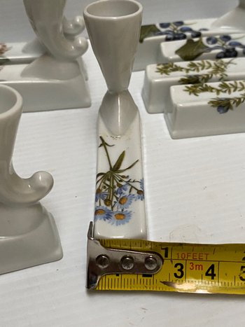 PORCELAIN KNIFE HOLDERS