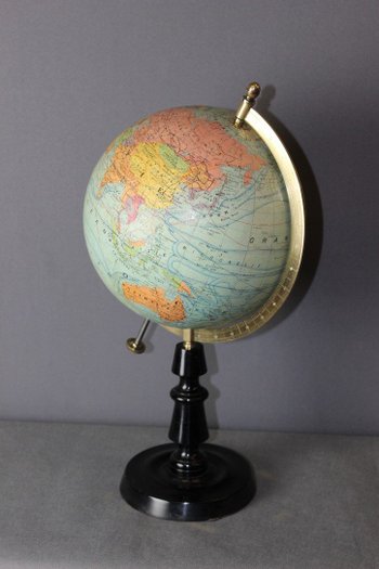 Globe Terrestre Par J Forest Vers 1920