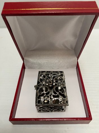 SMALL SILVER BOX