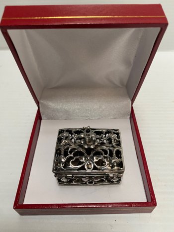 SMALL SILVER BOX