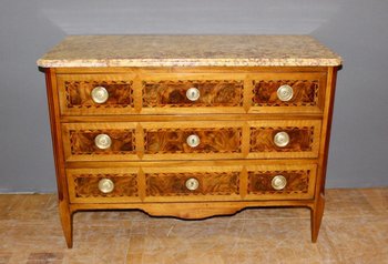 Commode d'époque Louis XVI En Noyer Et  Marqueterie Vers 1780