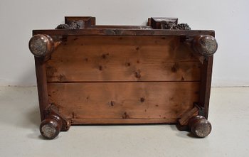 Small Oak Landing Linen Chest, Renaissance style - Late 19th century