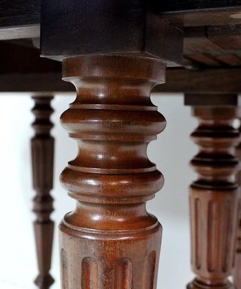 Oval table in solid mahogany, Louis-Philippe period - Middle 19th century