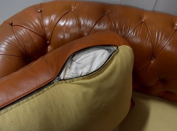 Chesterfield Leather Sofa - Late 19th century