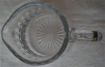 Schöner Wasserkrug Modell "Buckingham" in klarem Kristall BACCARAT (ref D 0073)