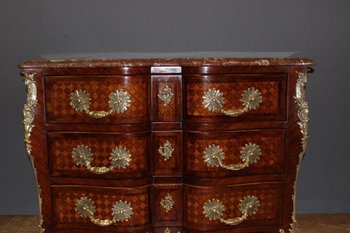 Louis XIV Crossbow Chest Of Drawers In Cube Marquetry