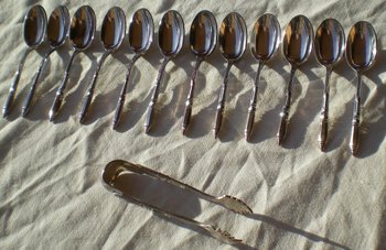 Box 12 mocha spoons + silver sugar tongs "Russian style" handles ERCUIS (ref MA 0475)