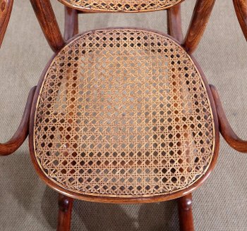 Child's Rocking Chair in Beech, Maison Thonet - 1910